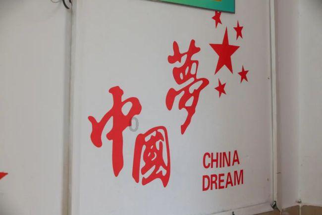 英语A great-grandchild怎么翻译？游戏画面